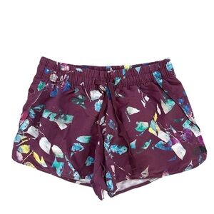 The North Face Women’s Activewear Shorts Purple Leaf Print Logo 4" Inseam